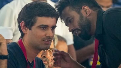 দিল্লিতে বিক্ষোভে যাওয়ার আগে ধ্রুব রাঠি আটক
